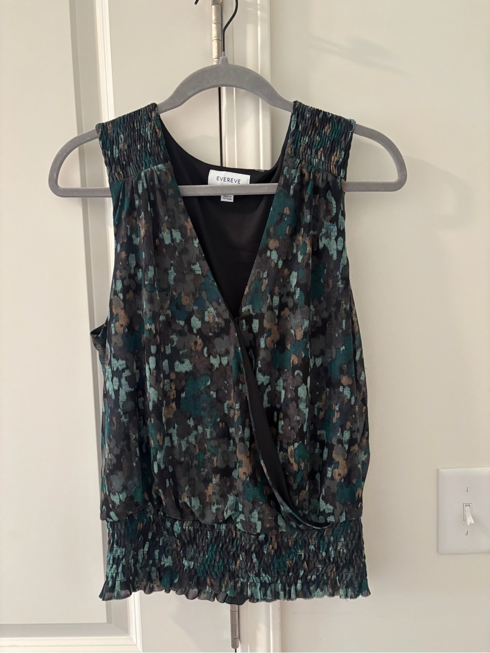 Evereve Teal, Black and Brown Printed Sleeveless Wrap Blouse